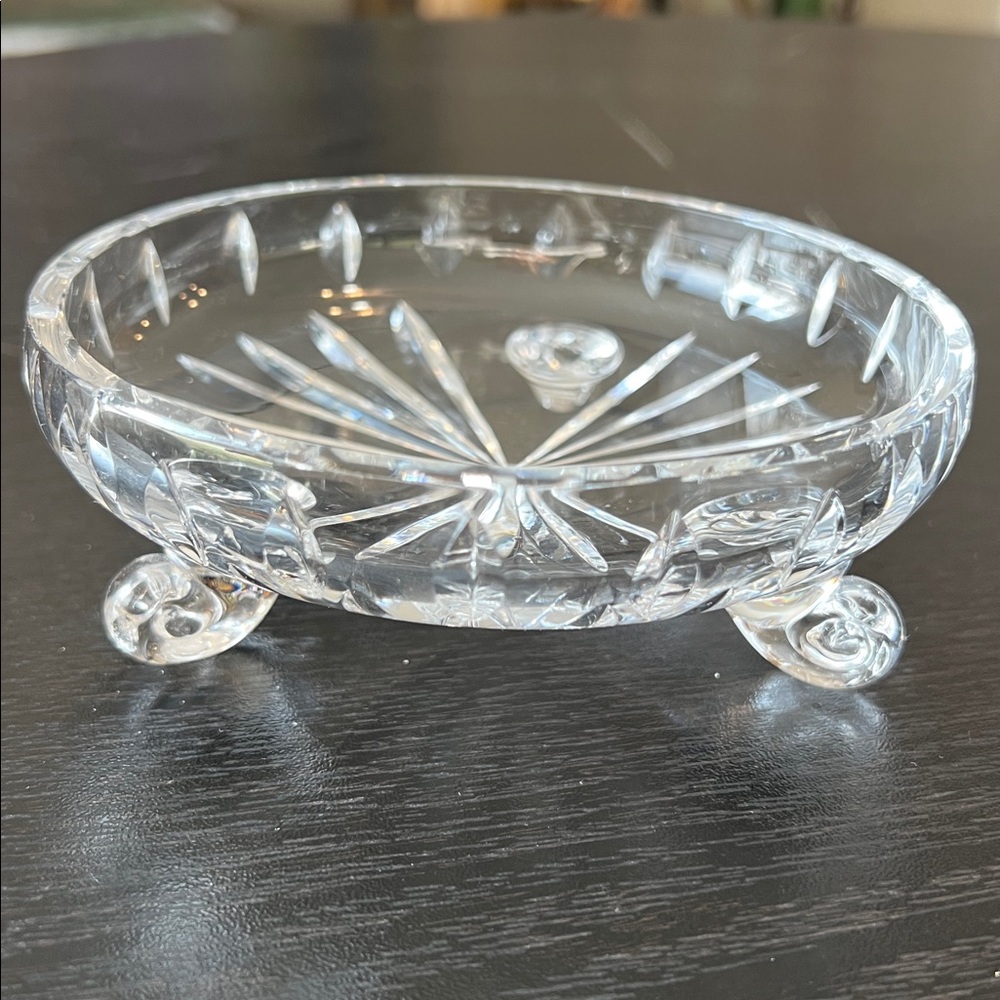 Vintage Round Cut Crystal Shallow Bowl Tri-Footed Trinket Dish / Soap Dish - Picture 4 of 10